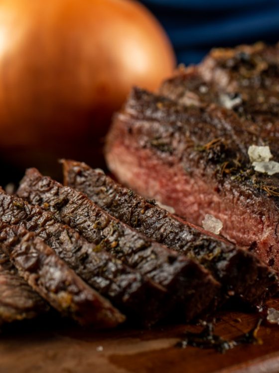 Idosos podem comer carne vermelha